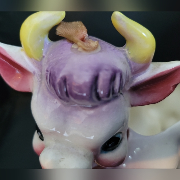 Vintage collectible cow with bells set: suger, creamer, salt & pepper shakers - Picture 11 of 16